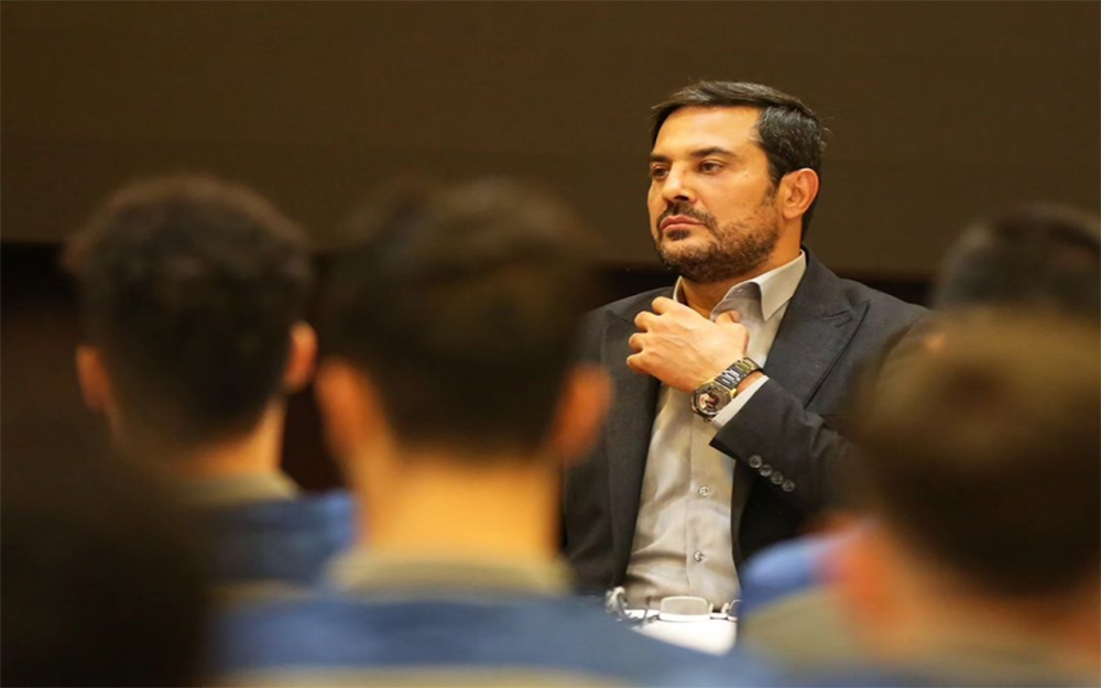 مدیرعامل ذوبآهن پشت ربیعی درآمد - مجله فوتبالی مدیرعامل ذوبآهن پشت ربیعی درآمد