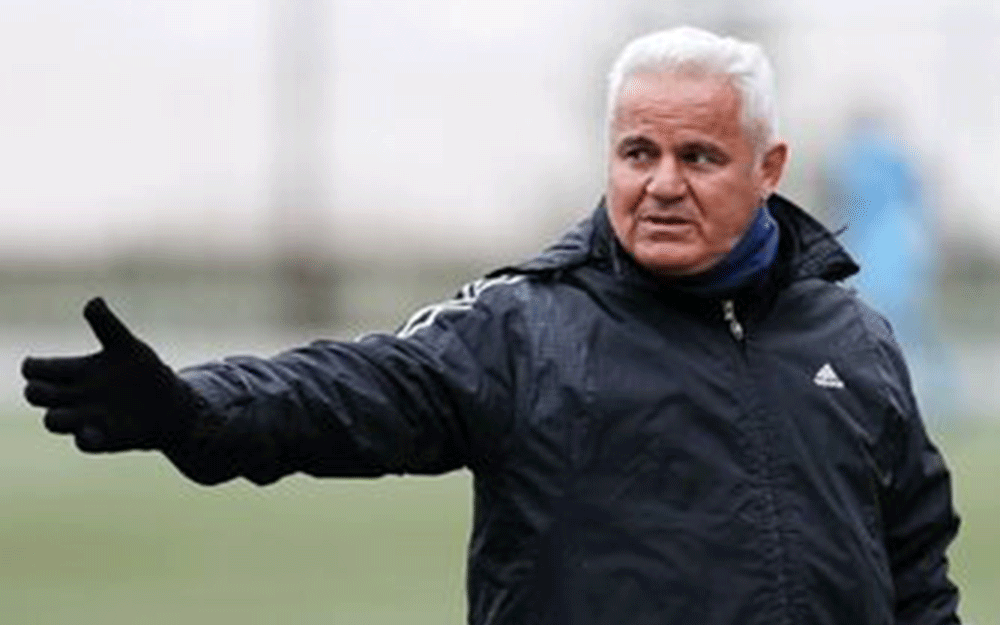 دهه شصتیها در کنار فرشاد پیوس - مجله فوتبالی دهه شصتیها در کنار فرشاد پیوس