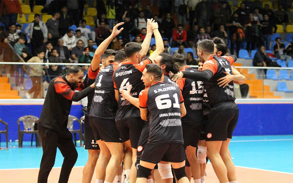 ارومیه ۳-۲ پیکان: جشن هفت هزار نفری عاشقان