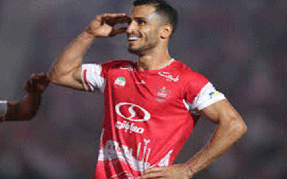 تبریک تولد پرسپولیس به آقای گل با احترام نظامی