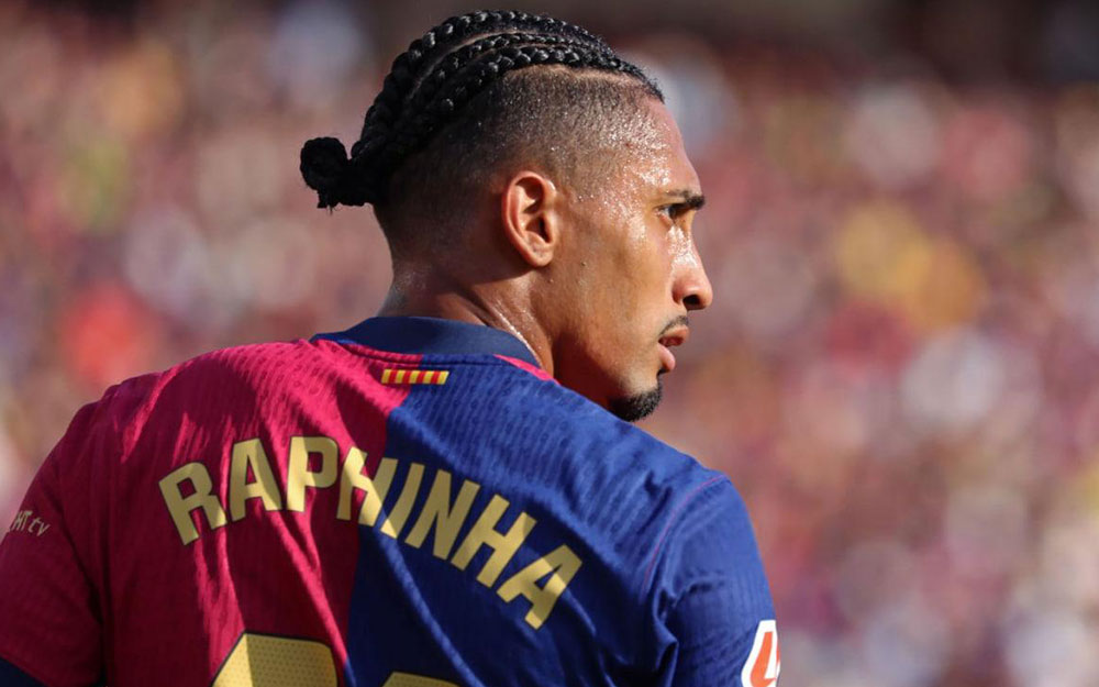 پاداش درخشش در بارسلونا: رافینیا شماره ۱۰ برزیل!