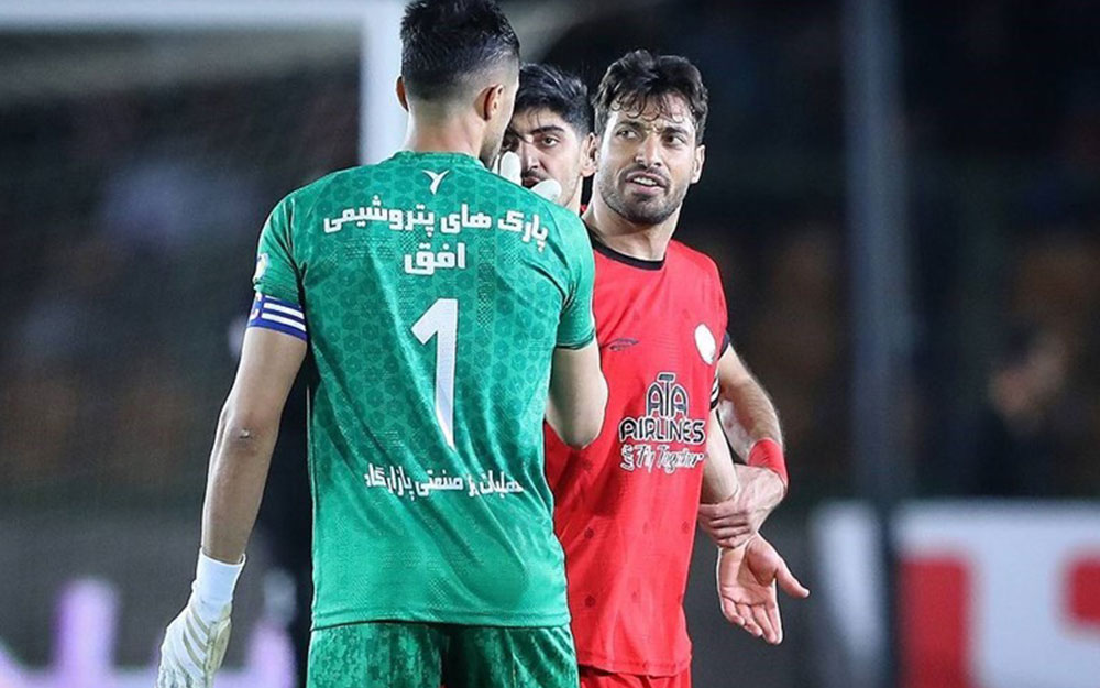شجاع: تیم‌تان نتیجه نمی‌گیرد چرا فحش می‌دهید!