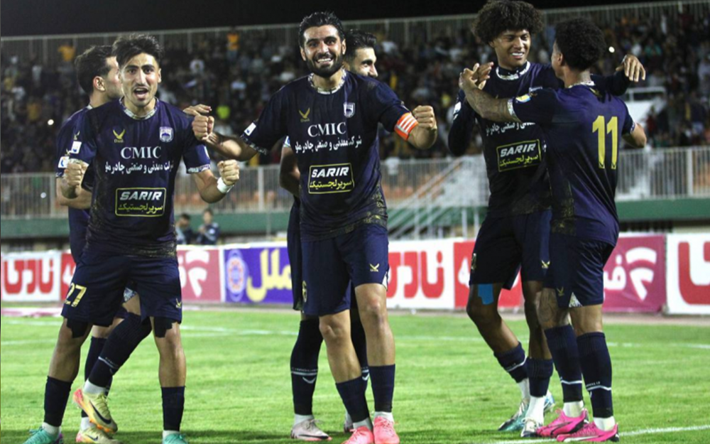 گزارش زنده: چادرملو 1 - 0 ذوب‌آهن