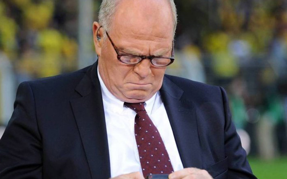 پدرخوانده بایرن مونیخ بلد نیست پیامک بزند!‏