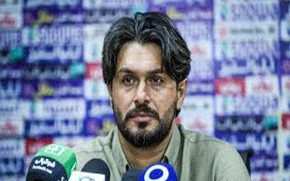 سعید دقیقی خودکار قرمز دست گرفت