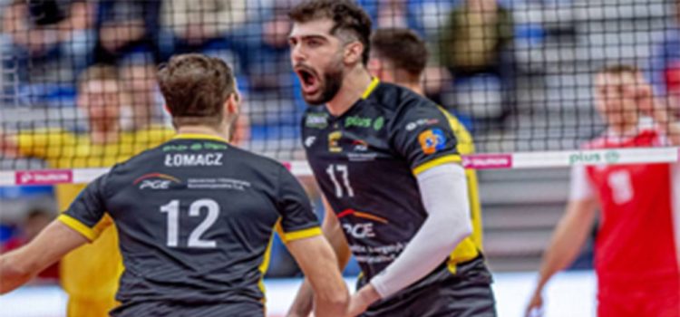 رقیب امین اسماعیل‌نژاد کم نمی‌آورد