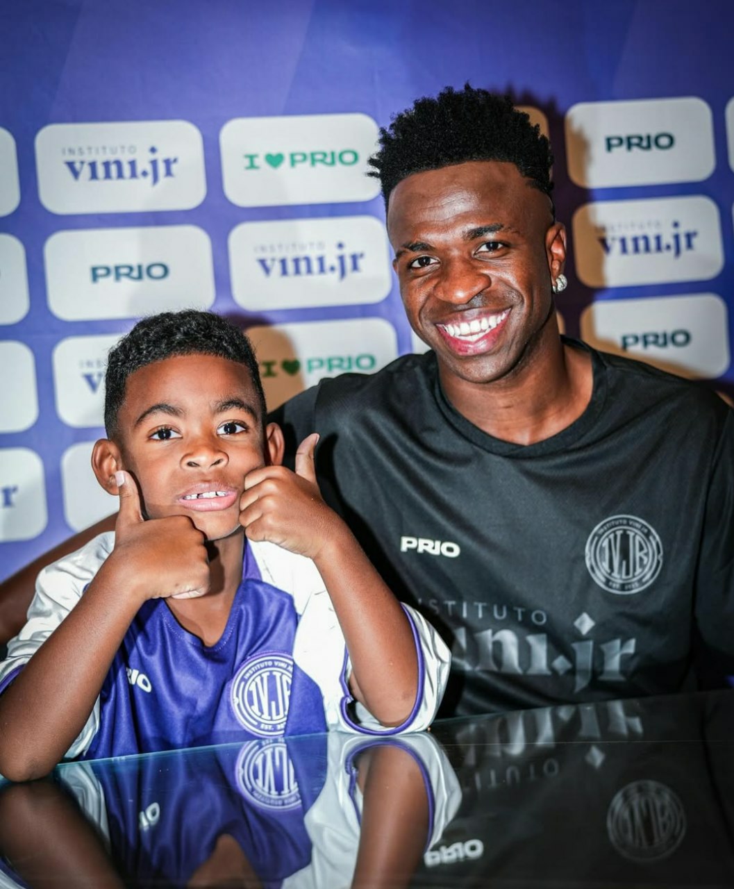 برادر وینیسیوس جونیور برادر وینیسیوس جونیور