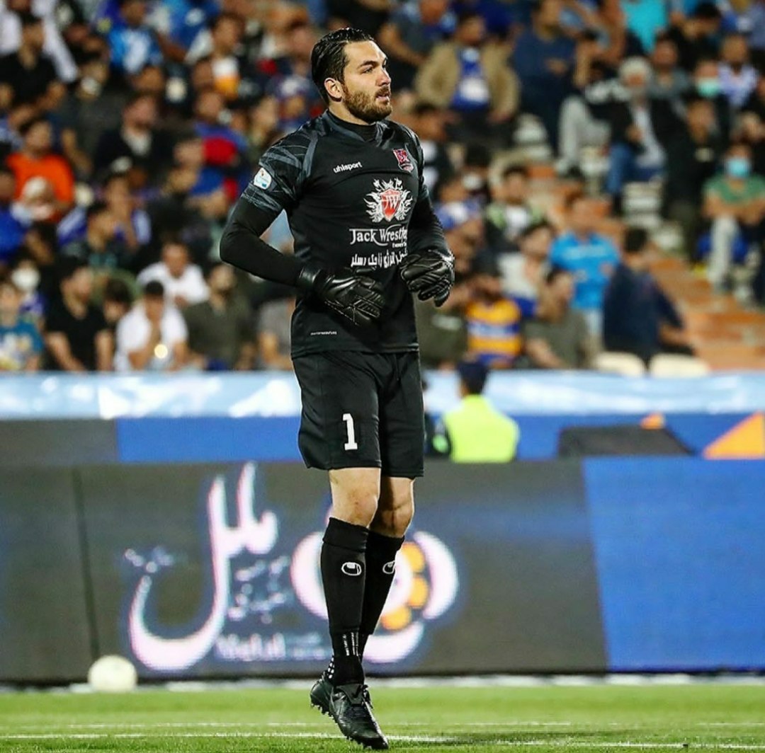 wallpaper Alireza Haghighi