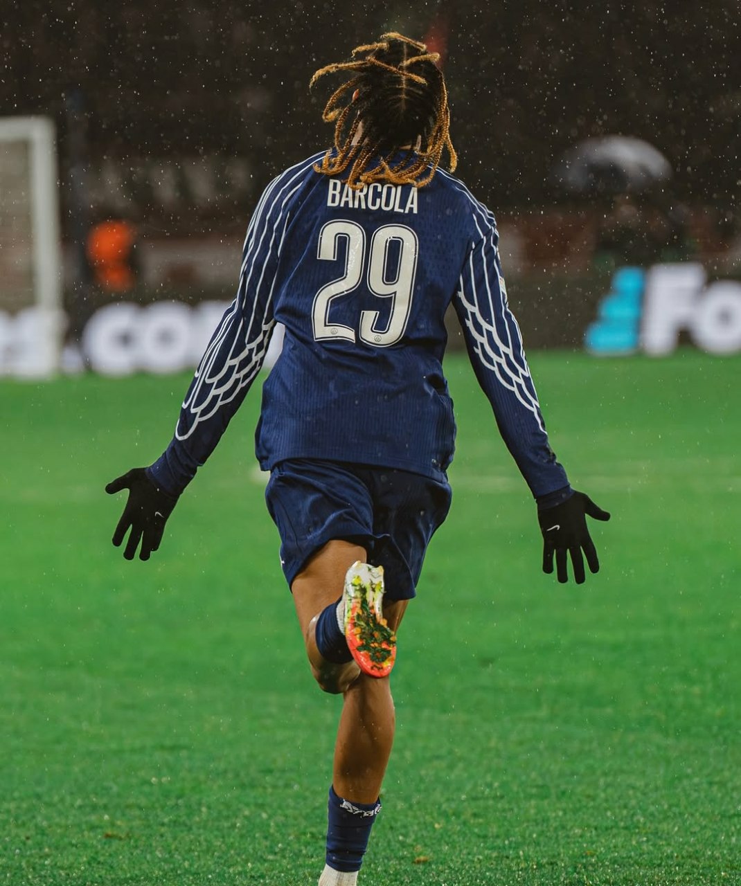 شماره پیراهن بردلی بارکولا