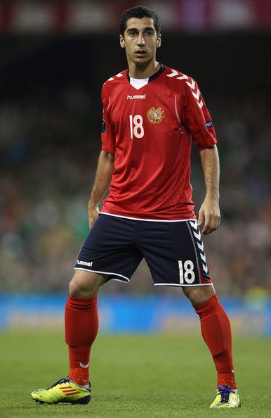 wallpaper for laptop Henrikh Mkhitaryan