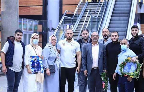 عکس خانوادگی امیرحسین زارع عکس خانوادگی امیرحسین زارع