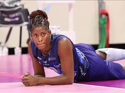 Myriam Sylla wallpaper for phone