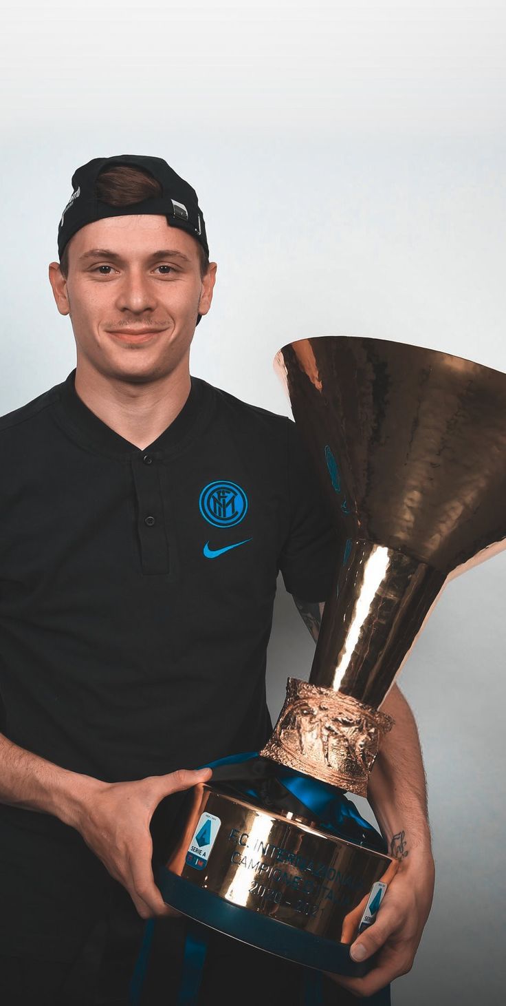 wallpaper hd Nicolo Barella wallpaper hd Nicolo Barella