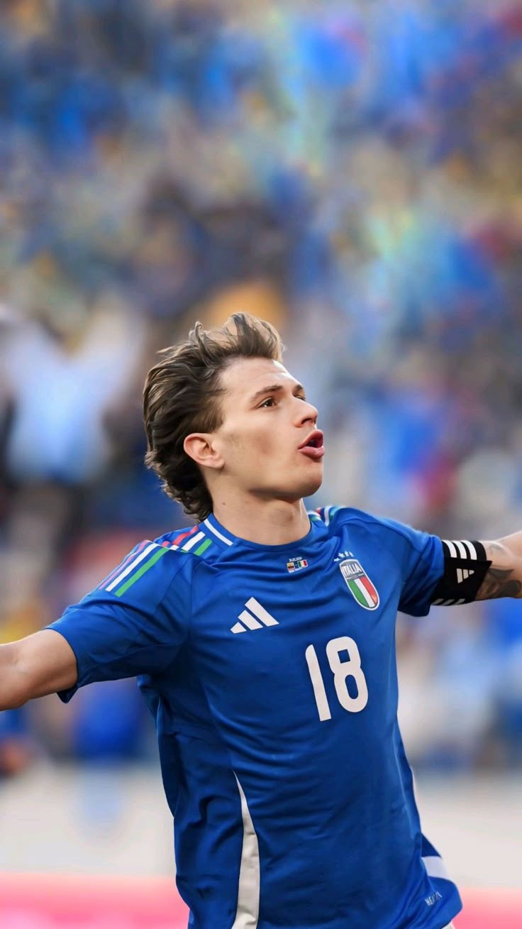 wallpaper 4k Nicolo Barella