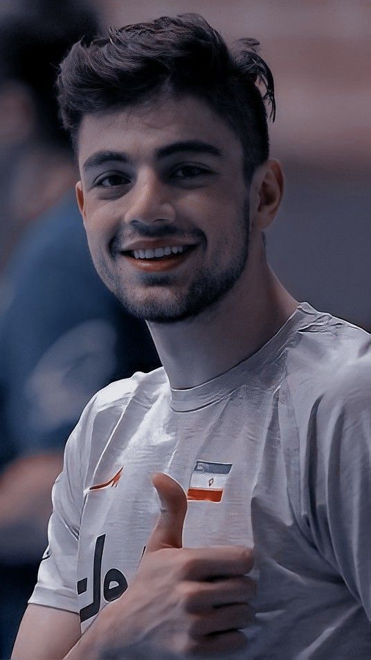 wallpaper Bardia Saadat