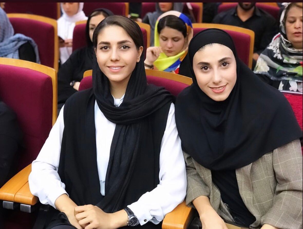 عکس ناهید کیانی و خواهرش