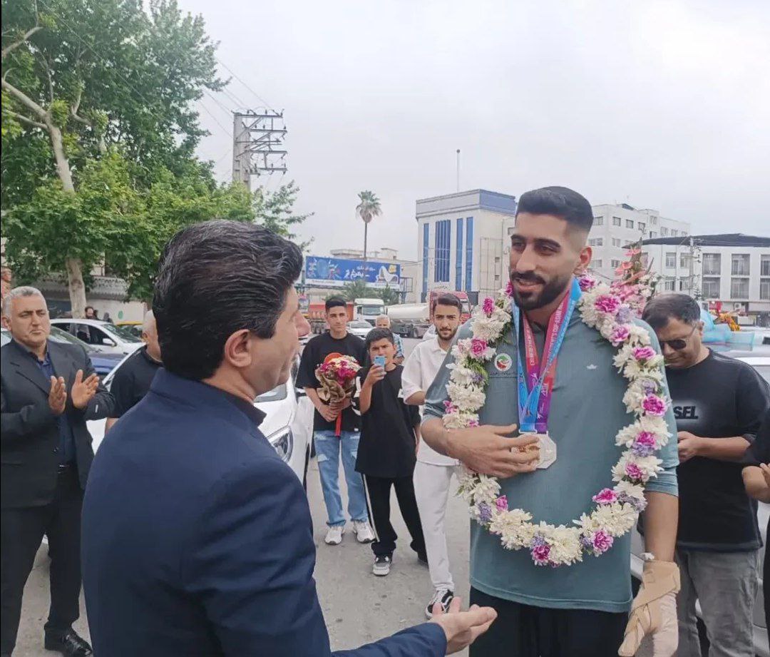 عکس امیررضا صادقیان تکواندو کار