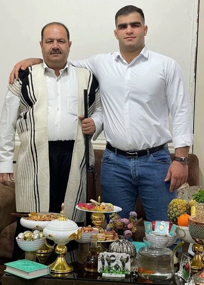 عکس خانوادگی  امین میرزازاده