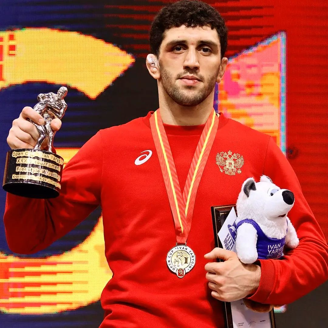 Zaurbek Sidakov Wallpaper
