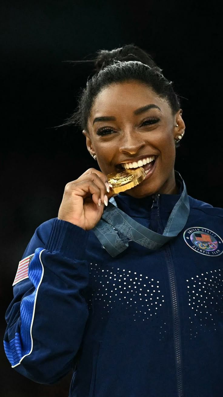 wallpaper Simone Biles