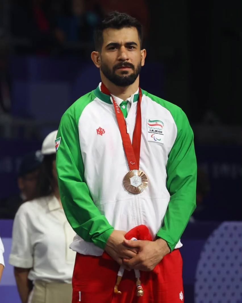 علیرضا بخت اهل کجاست