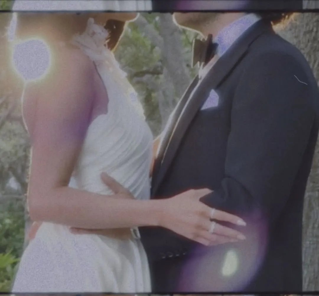 حلقه ازدواج سلنا گومز 