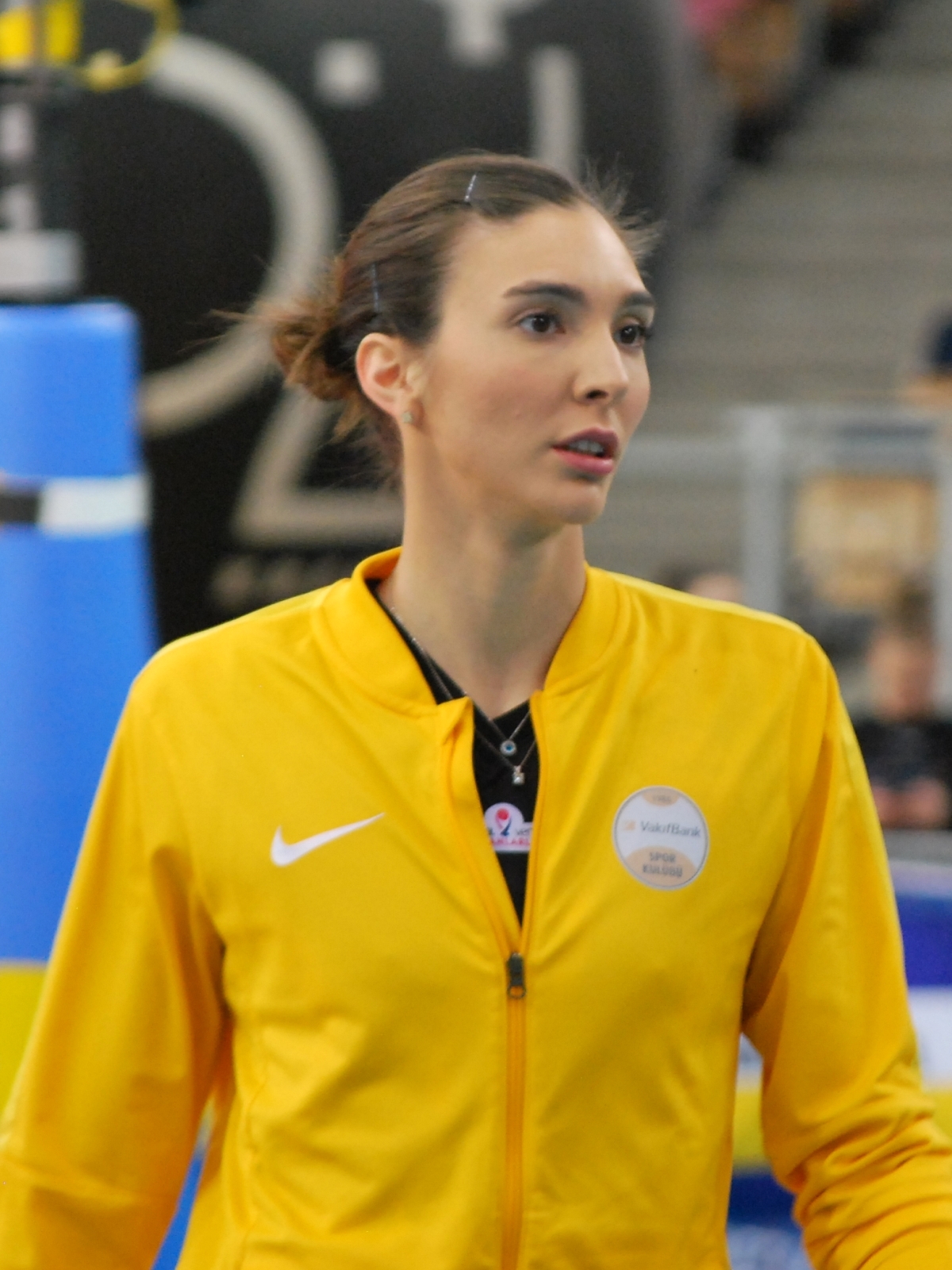 wallpaper Naz Aydemir