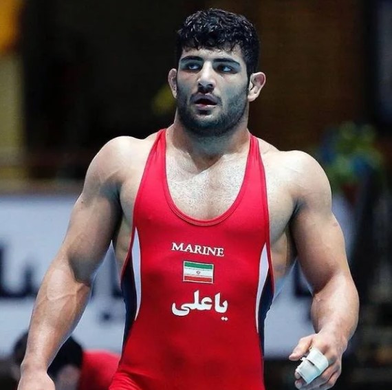 والپیپر علیرضا کریمی