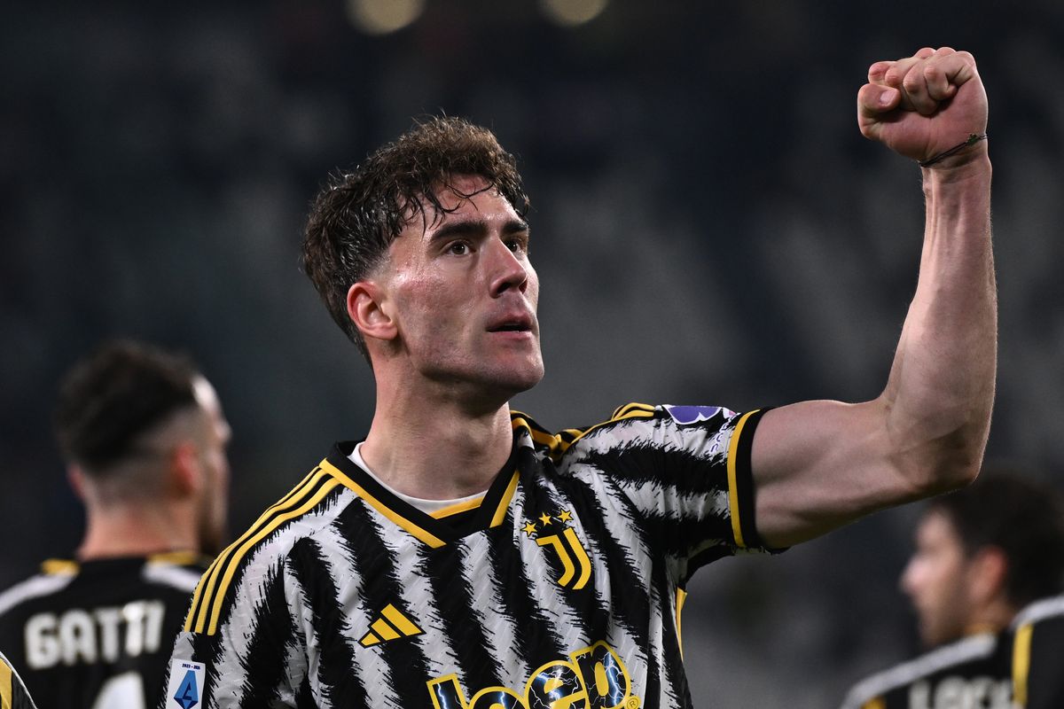 wallpaper vlahovic