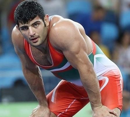 عکس علیرضا کریمی کشتی گیر