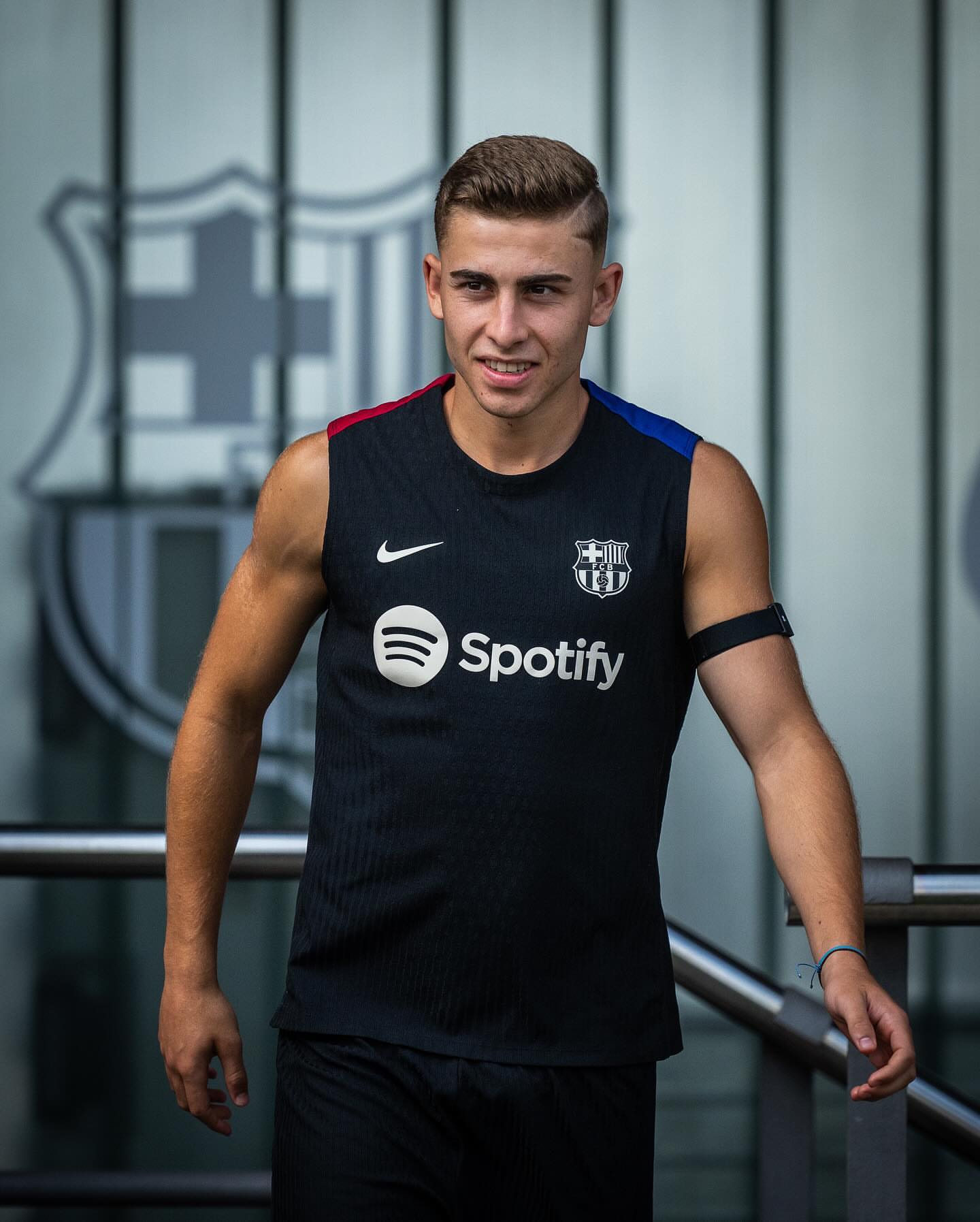 wallpaper 4k Fermin Lopez