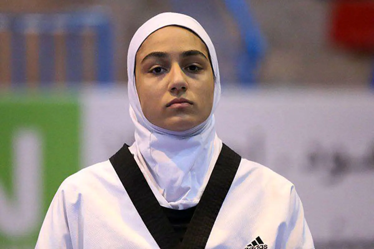 والپیپر ملیکا میرحسینی
