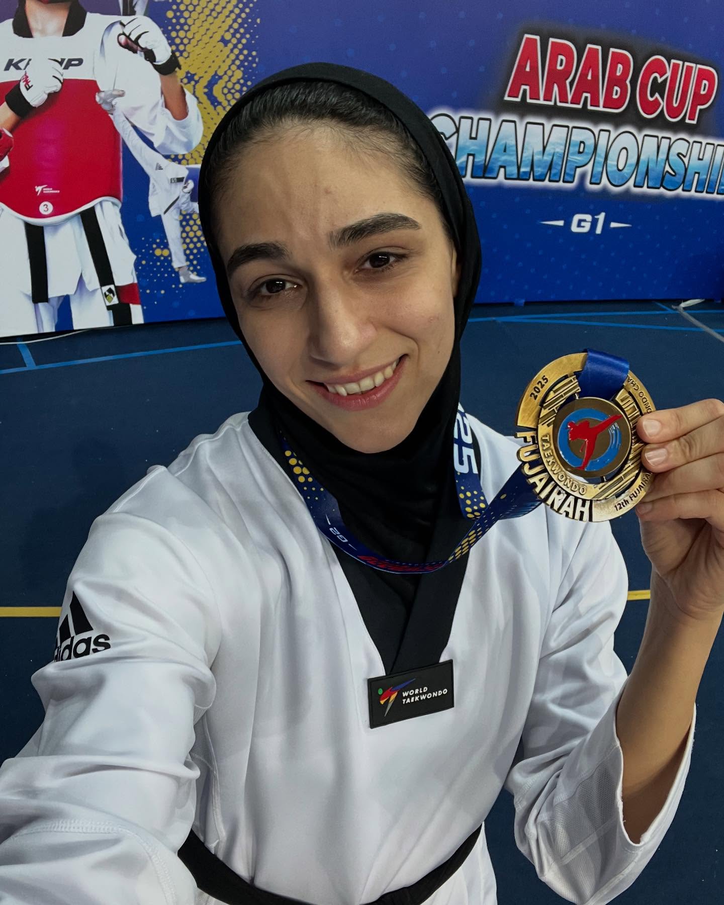 ملیکا میرحسینی والپیپر