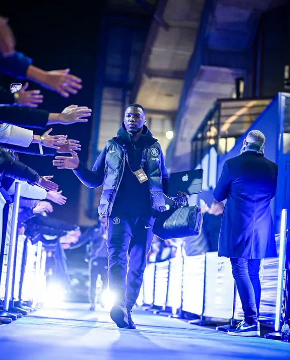 مویسس کایسدو چه کسی هست