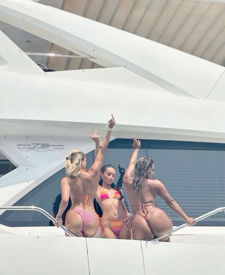 کس تپل و سفید