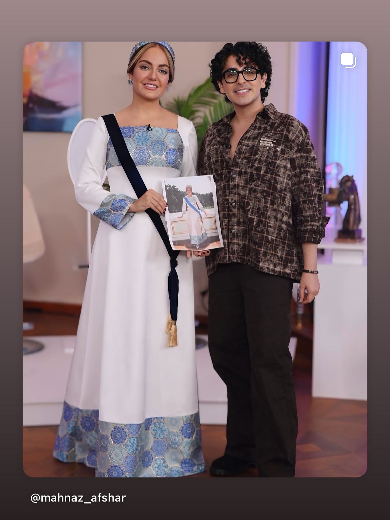 لباس مهناز افشار در زن روز