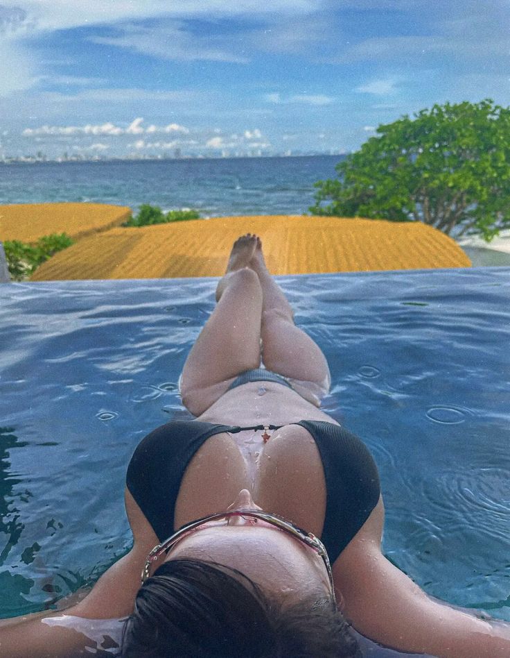 عکس زن سکسی - مجله فوتبالی عکس زن سکسی