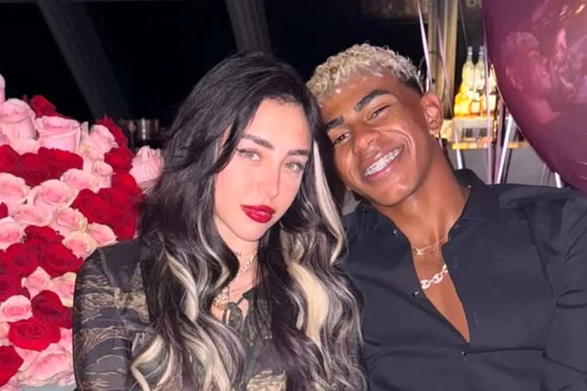 عکس لامین یامال و نیکی نیکول عکس لامین یامال و نیکی نیکول