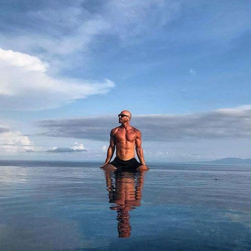 عکس لخت جانی سینز عکس لخت جانی سینز