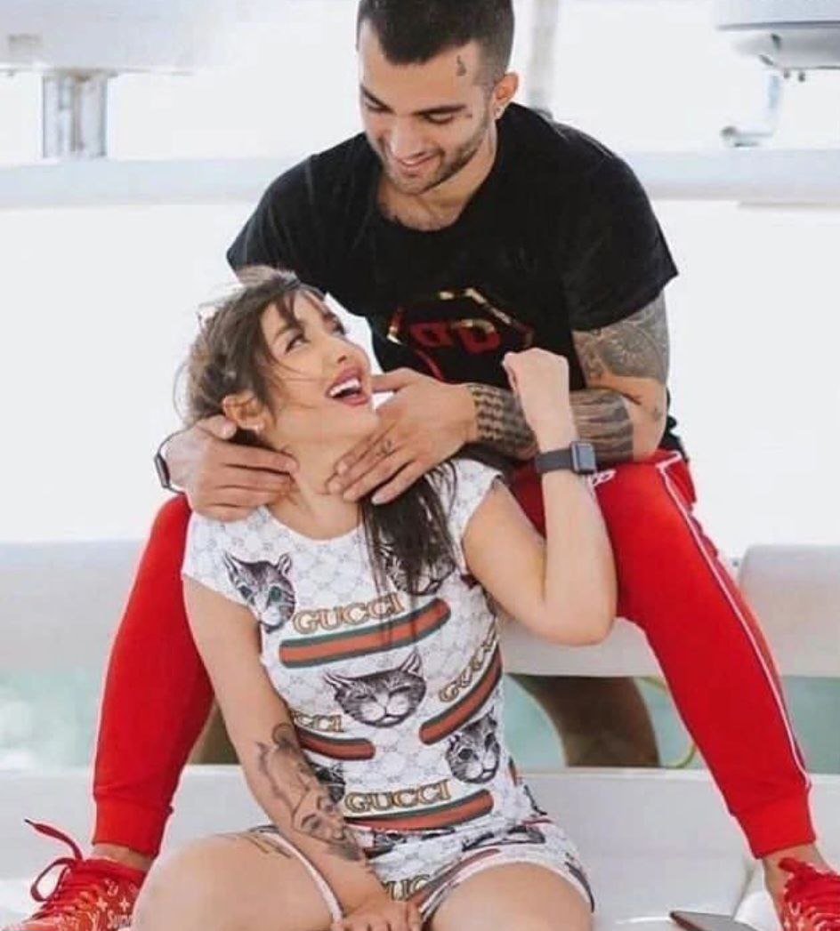 نیلی افشار و پویان مختاری نیلی افشار و پویان مختاری